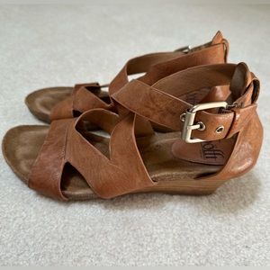 Sofft 7.5 brown sandals
